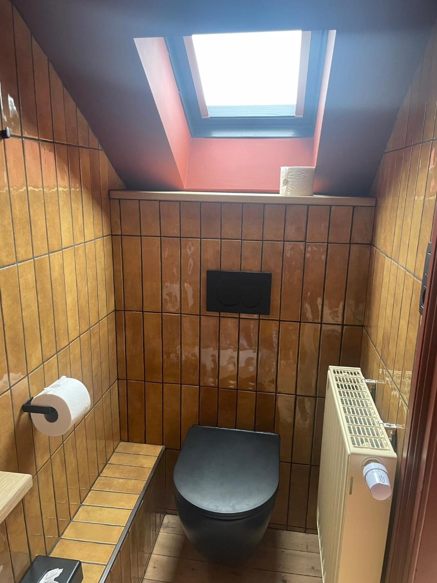 B&B Het Notarishuis - Authentiek Verblijf Nabij Maastricht Voeren Exterior foto
